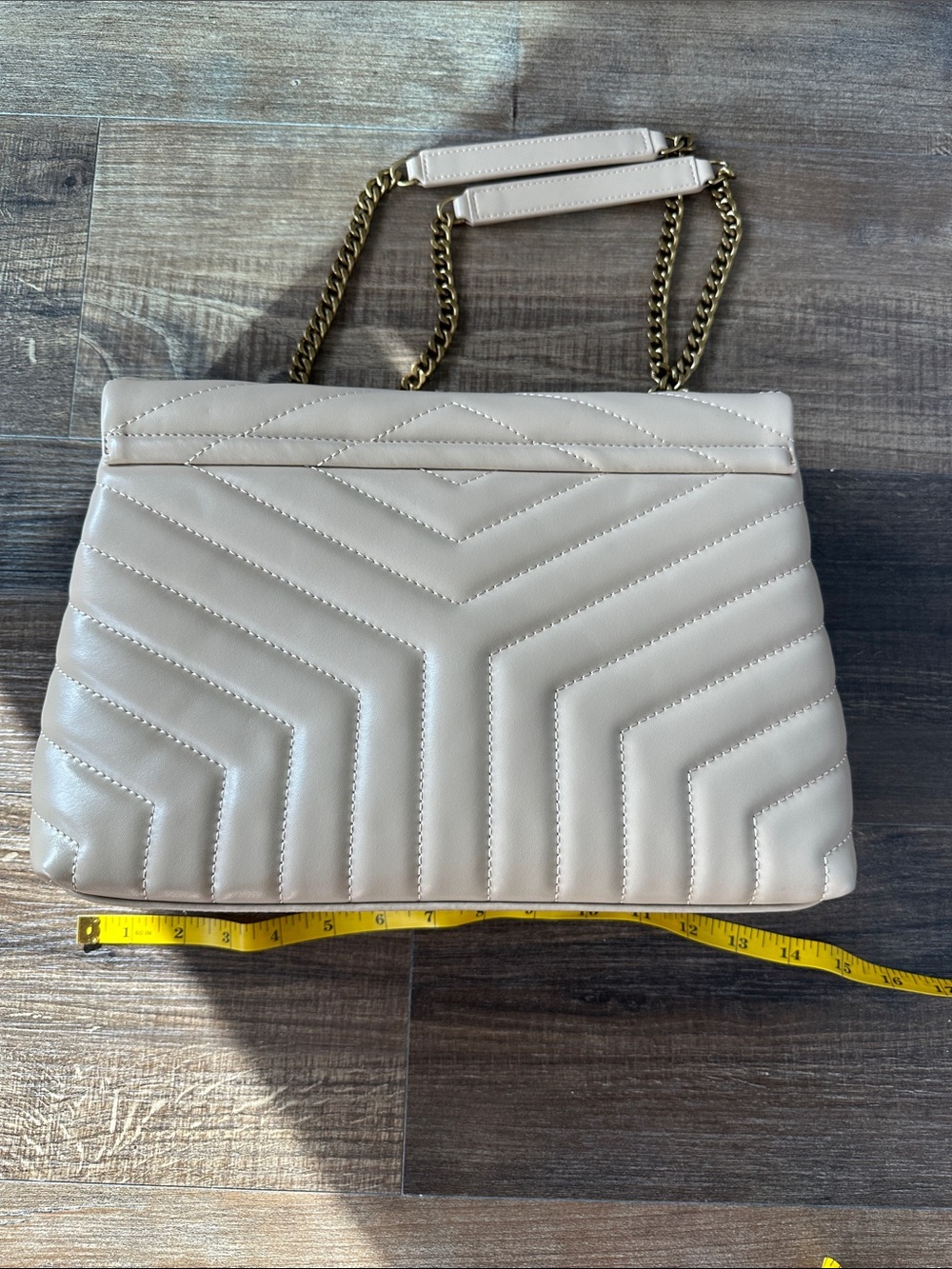 Chevron Quilted Shoulder Bag in Cream and Gold - Picture 2 of 6